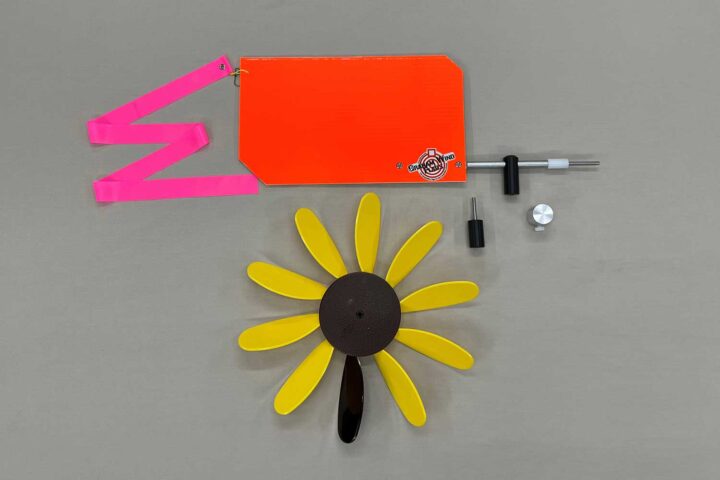 Daisy Wind Flag - LG